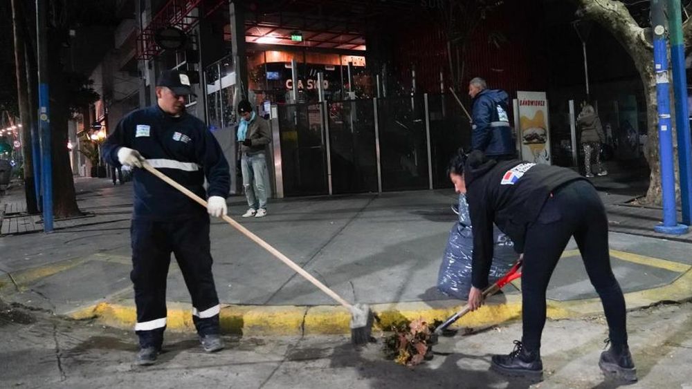 Piden a los vecinos que colaboren con el mantenimiento de las calles.