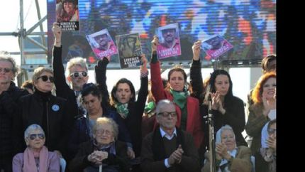 a partir del mediodia comienza la marcha contra el fmi