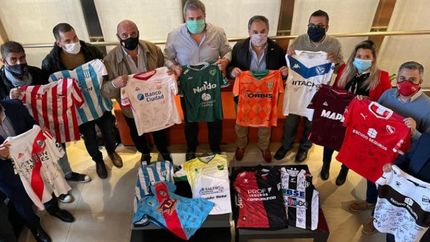 Los clubes se sumaron a la iniciativa solidaria. Los clubes se sumaron a la iniciativa solidaria.