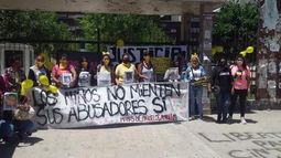 Las madres se concentraron este mediodía en Tribunales.