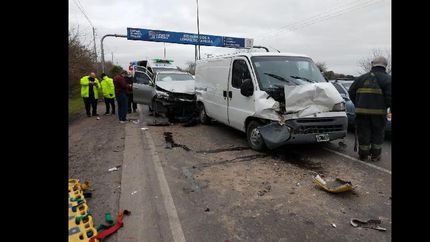 choque en cadena sobre la avenida juan xxiii casi a la altura de camino de cintura