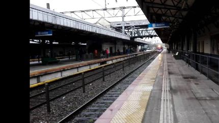 Fue arrollado por el tren. Fue arrollado por el tren.