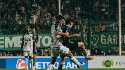 Banfield juega en Junín.