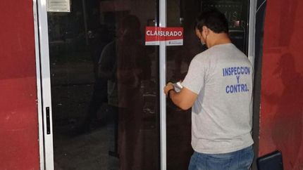 Clausuraron una remisería que funcionaba como taller clandestino