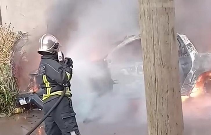 Los Bomberos de Lomas apagaron el incendio.