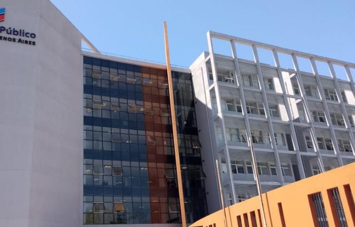 El imputado será juzgado en un juicio por jurados.