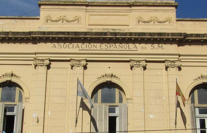 El Teatro Español, un pedazo de historia en Lomas.