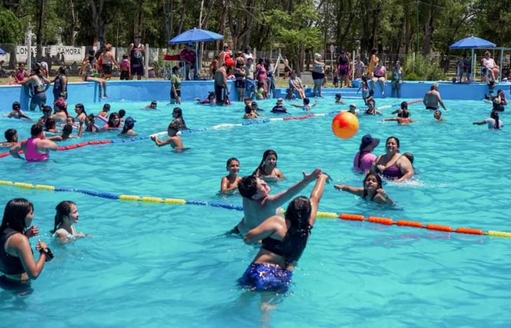 Las piletas de Albertina son la gran atracción de la temporada.