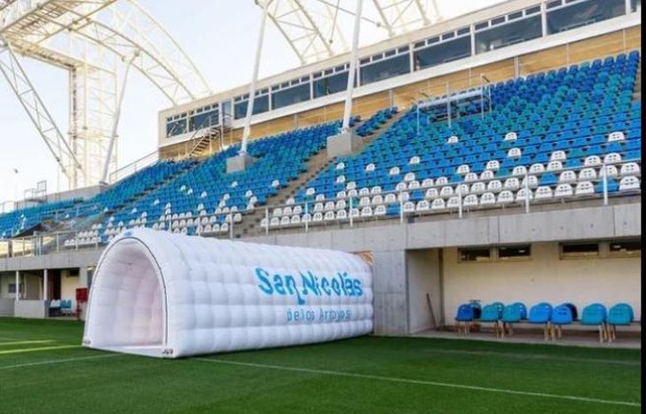 El estadio cuenta con una capacidad de 23 mil espectadores.