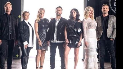 ¿vuelve ?beverly hills 90210??