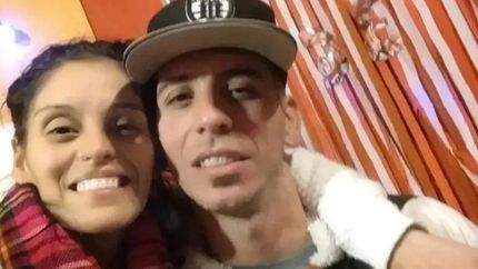 Ariel junto a su hermana Yanina.