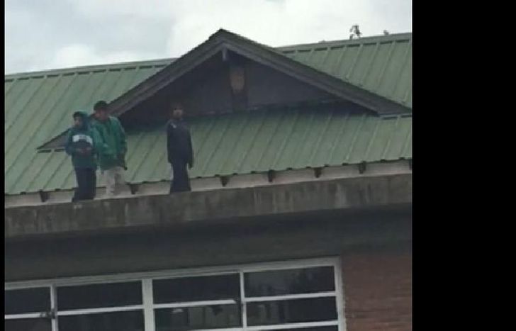 tres menores fueron los que atacaron al alumnado.