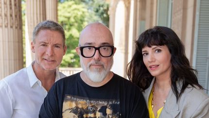 Adrián Suar y Griselda Siciliani con Álex de la Iglesia.&nbsp;