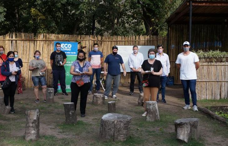 Entregaron unos 500 kits en diferentes parques.