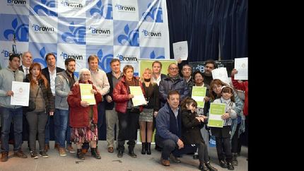 los titulos de propiedad llegaron a otras 350 familias de brown