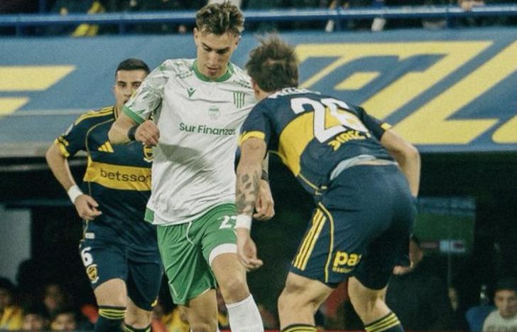 Rodrigo Auzmendi encara a Marco Pellegrino.