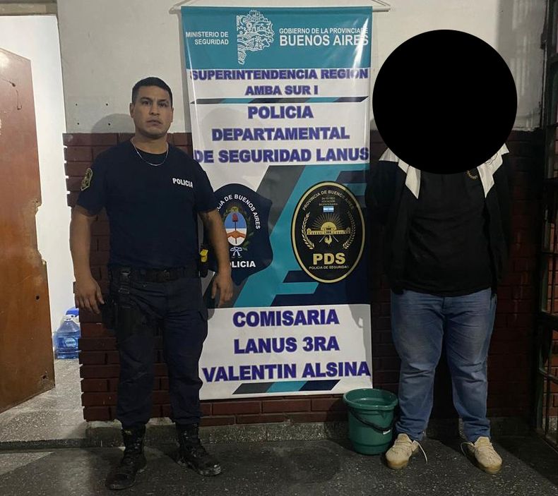 El detenido por robar un auto en Lomas de Zamora.