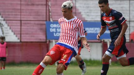 Es categoría 2006 (tiene 17 años, cumple 18 el 10 de abril).