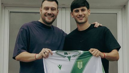 Lautaro Villegas firmó la extensión de su contrato con Banfield. Lautaro Villegas firmó la extensión de su contrato con Banfield.