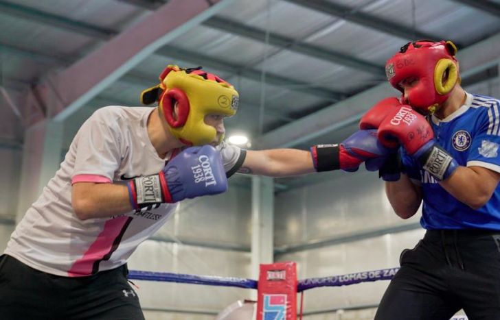 Se pondrán en juego los cinturones de los Campeones de la Comunidad.