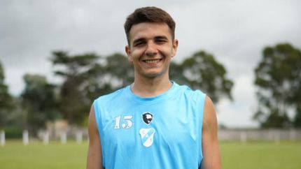 Mavilla disputó 38 partidos en Temperley.