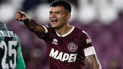 Walter Bou podría volver a jugar en Lanús.
