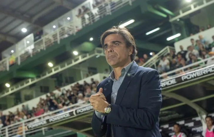 Javier Sanguinetti enfrentará a Banfield con Aldosivi.