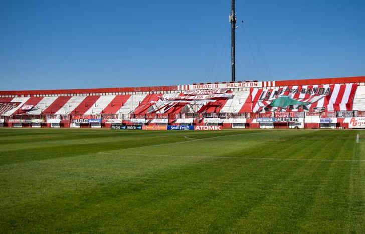 Así estuvo el campo en el último partido ante Armenio.