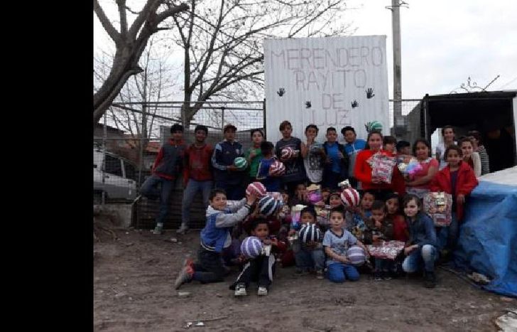El merendero recibe a diario más de 50 chicos.