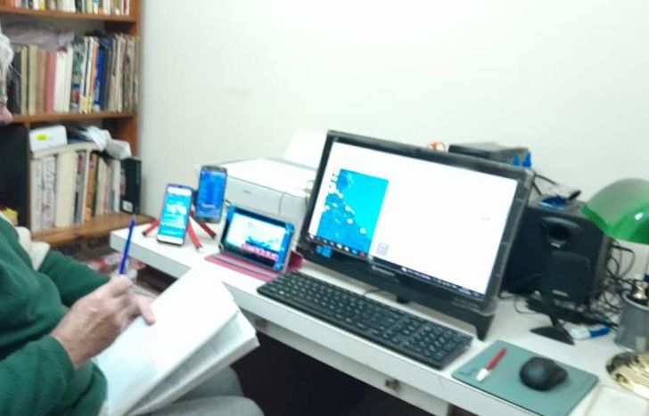 Jorge trabaja sin descanso para los vecinos.