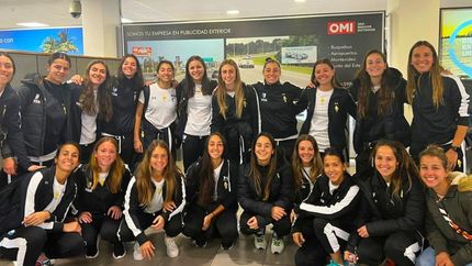El plantel de las Leonas con presencia de Lomas Athletic.
