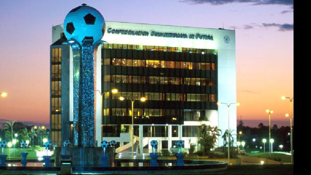 Reunión en Conmebol para definir la sede de la final