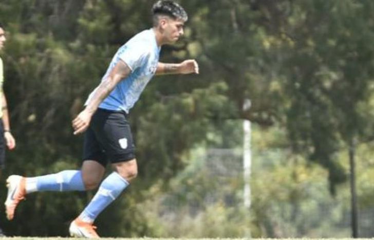 Franco Ayunta se prepara para comenzar el próximo torneo con Temperly.