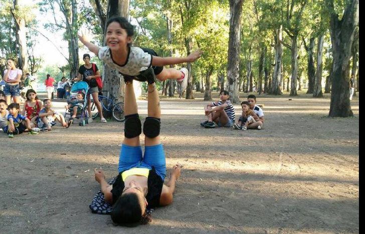 los chicos estarán asistidos por personal médico.