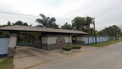 Hotel alojamiento Torres del Lago.