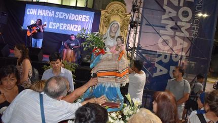 Un encuentro en honor a Nuestra Señora de la Paz.