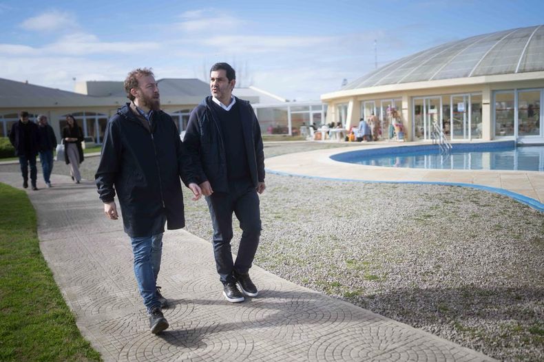 Federico Oterm&iacute;n y Juan Pablo Garc&iacute;a firmaron un convenio tur&iacute;stico en Dolores.