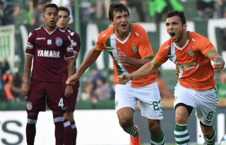 El árbitro del sábado dirigió este triunfo de Banfield en 2017.