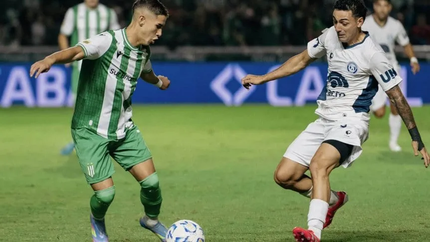 Banfield busca un triunfo como local ante Independiente Rivadavia. Banfield busca un triunfo como local ante Independiente Rivadavia.