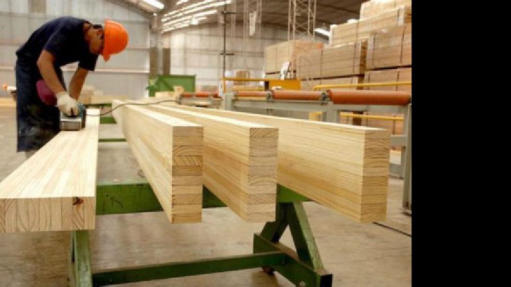 La producción de madera y muebles se contrajo un 15,1% interanual.