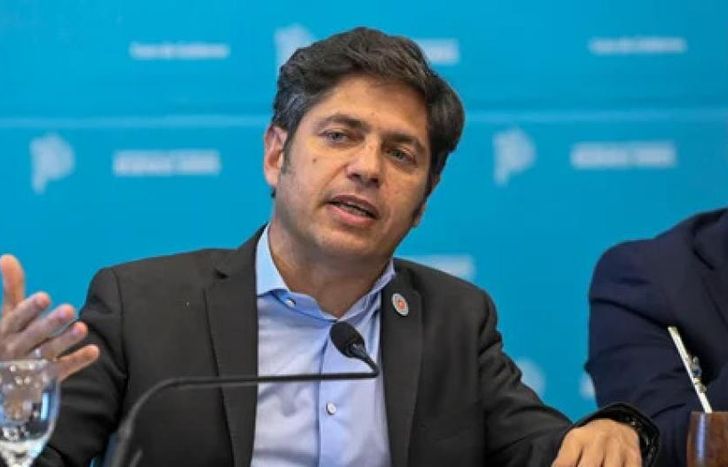 Axel Kicillof respondió a un pedido del Gobierno de Javier Milei para colaborar en el combate de los incendios en el sur.