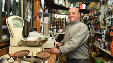 Lareo vivió todas y con su comercio dignifica a la profesión.