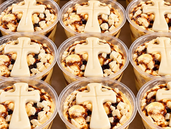 Así es el helado que crearon en Burzaco para el Papa.