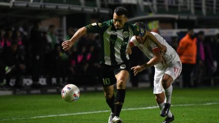 Dátolo aguanta la marca de Moyano.
