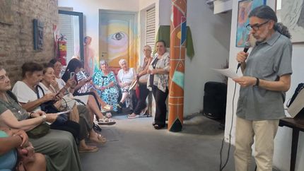 La presentación del libro se hará en el Centro Cultural Darragueira de Banfield. La entrada es libre y gratuita.