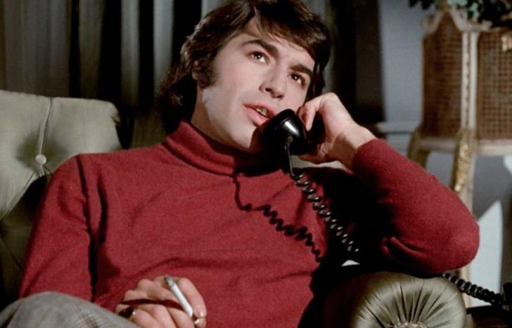 Películas de Sandro antes del brindis navideño.