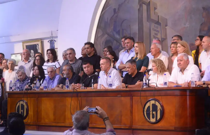 Reforma laboral: la CGT no hará paro pero irá a la Justicia para declarar la inconstitucionalidad.