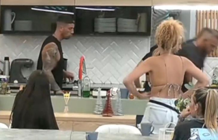 Martina Pereyra se desmayó en la casa de Gran Hermano y hay mucha preocupación.