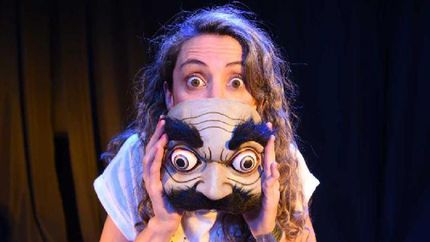 Pese a las restricciones, los actores no bajan los brazos.