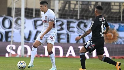 Agustín Medina domina ante Pablo Monje.